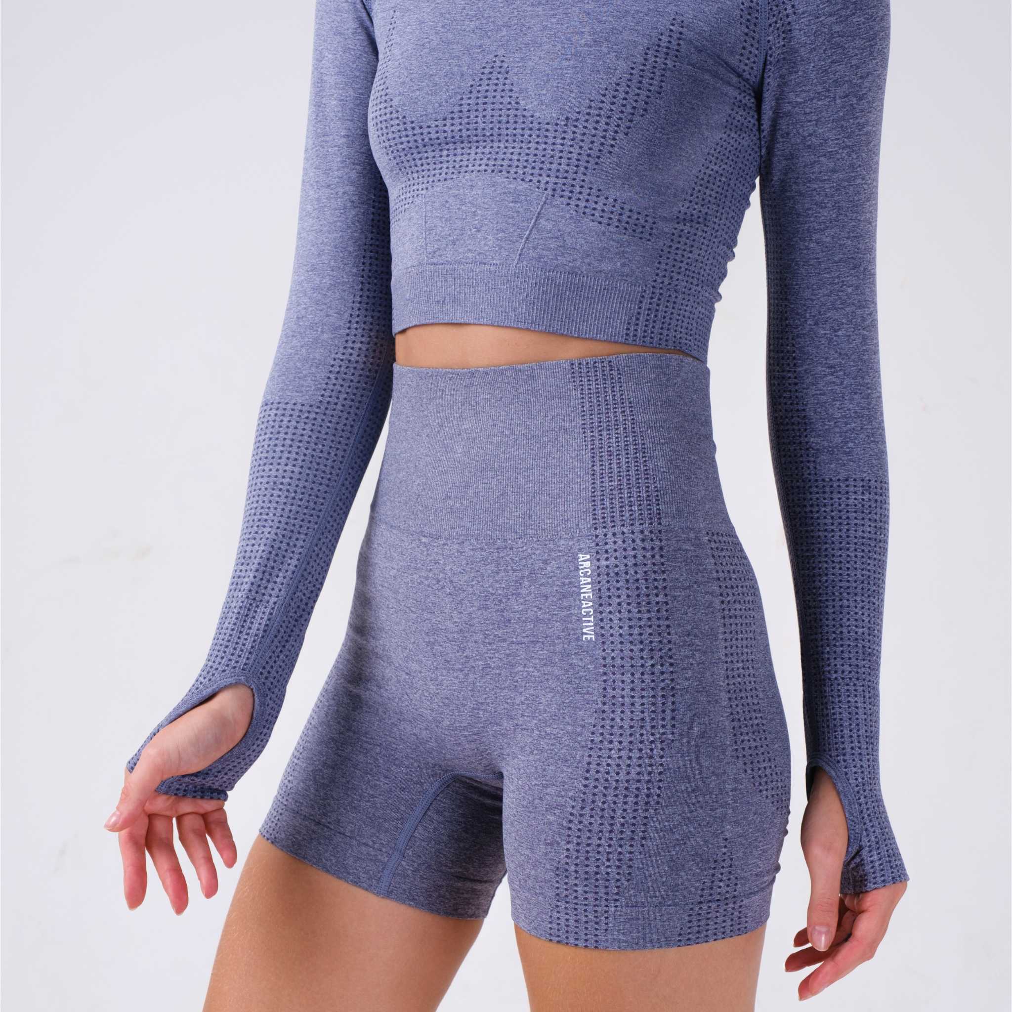 Vibrant Seamless Long Sleeve Crop Top - Light Navy