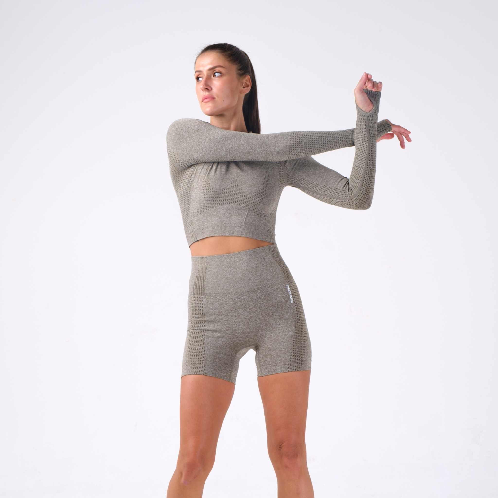 Vibrant Seamless Long Sleeve Crop Top - Olive Army